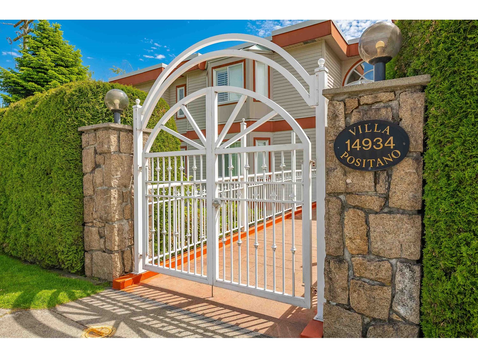Property at 104 14934 THRIFT AVENUE image 4