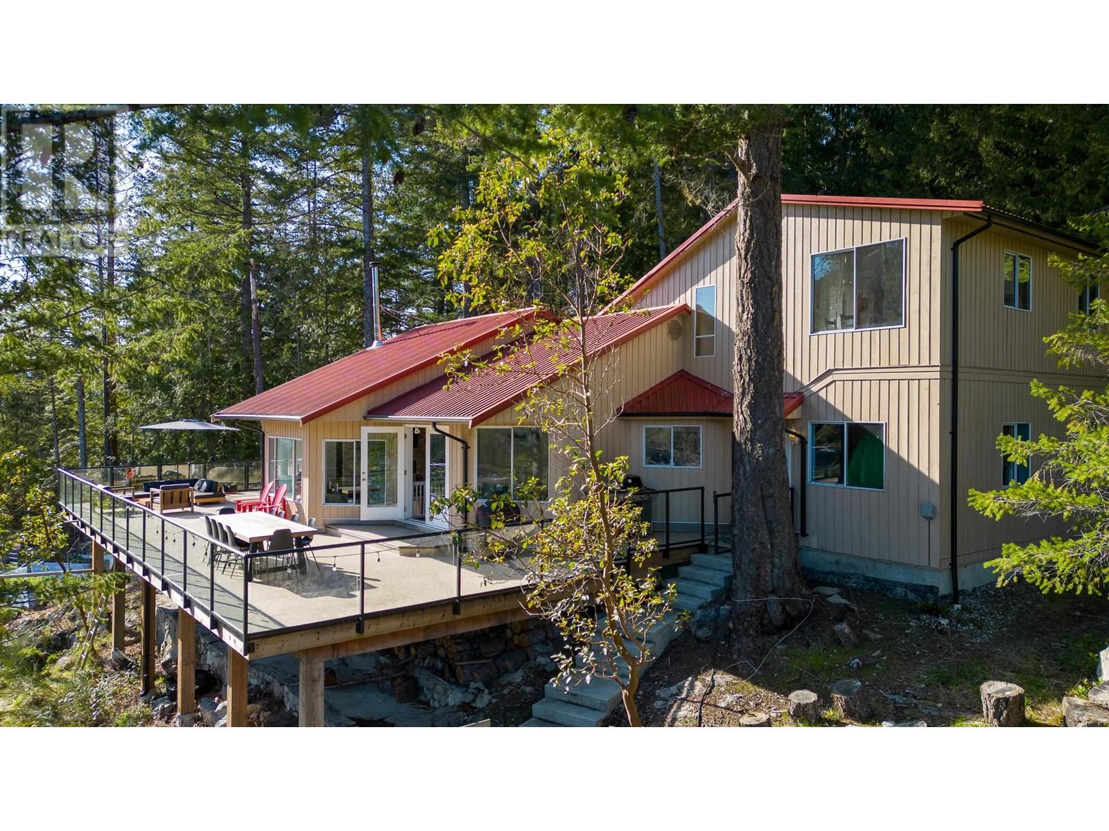 5273 CLAYDON ROAD, Garden Bay, British Columbia