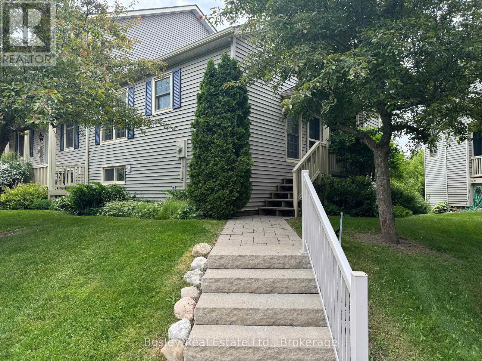131 - 150 Victoria Street S, Blue Mountains, Ontario  N0H 2P0 - Photo 1 - X12091291