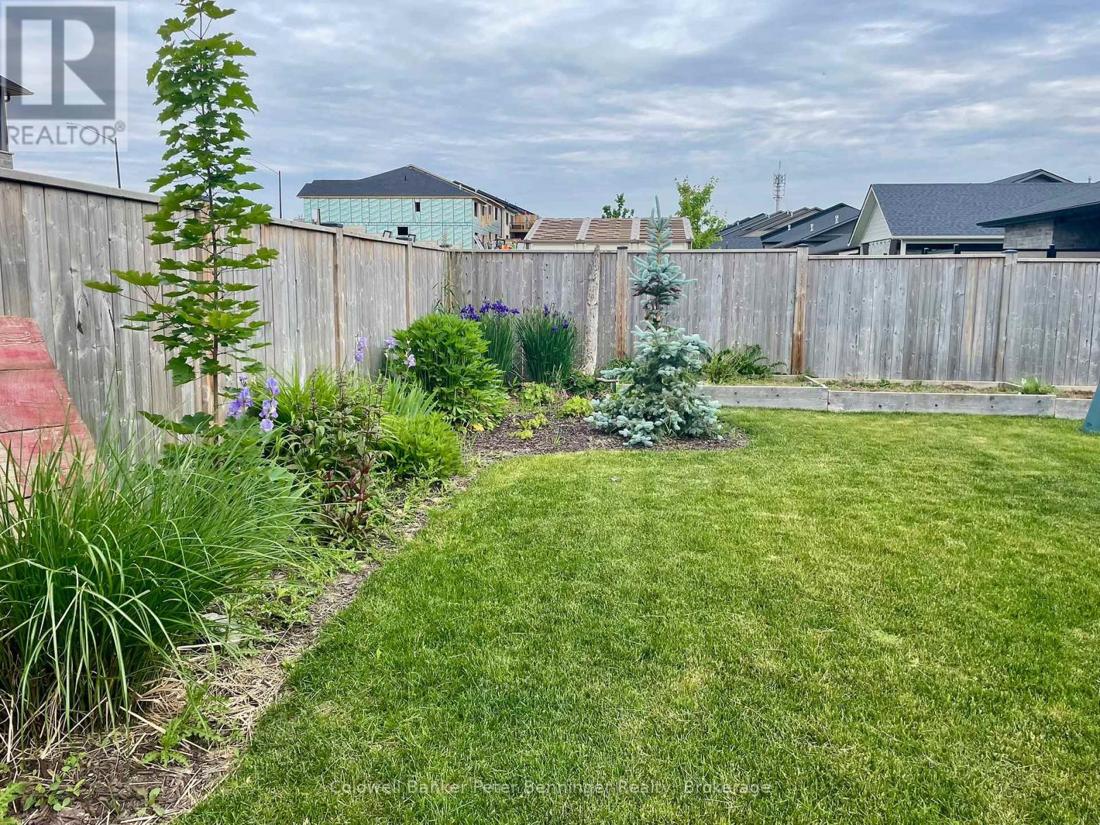 205 Irishwood Lane, Brockton, Ontario  N0G 2V0 - Photo 33 - X11985976