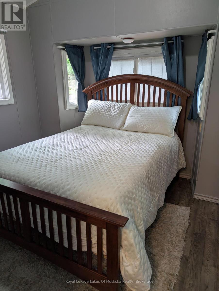 48 - 1007 Beaver Ridge Road, Gravenhurst, Ontario  P1P 1R1 - Photo 12 - X12213705