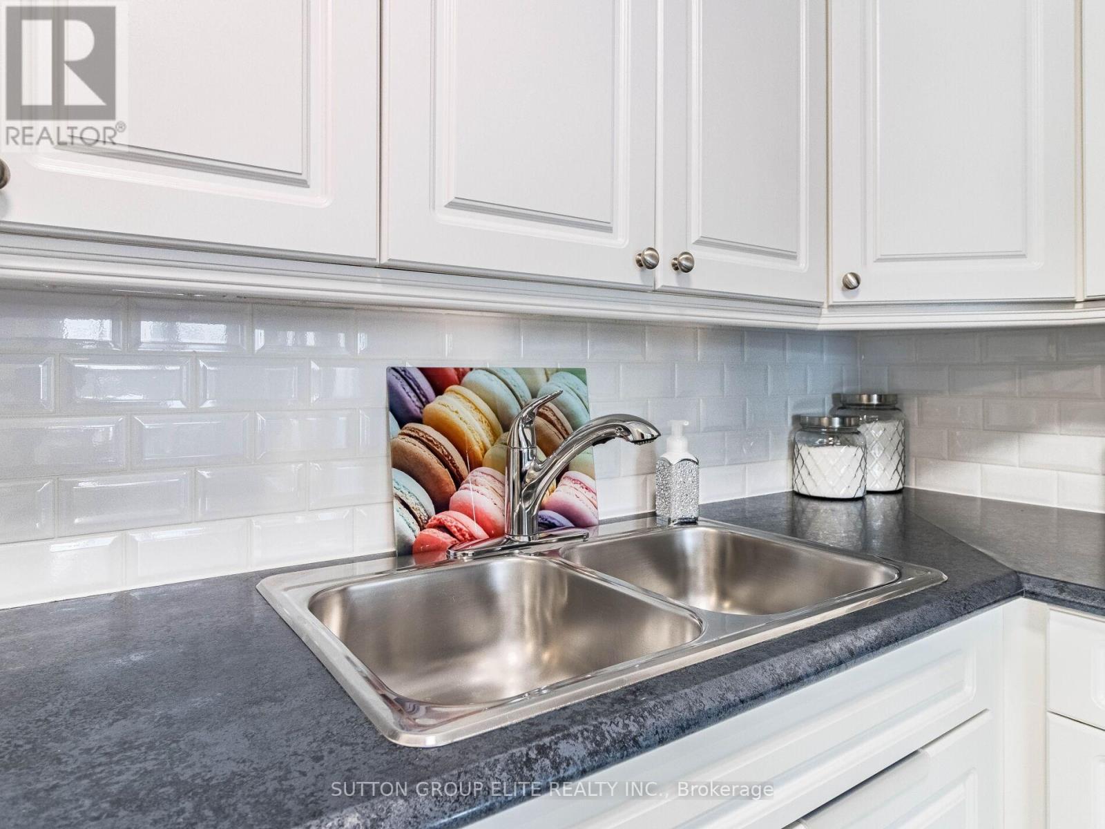 1704 - 50 Elm Drive E, Mississauga, Ontario  L5A 3X2 - Photo 36 - W12154480