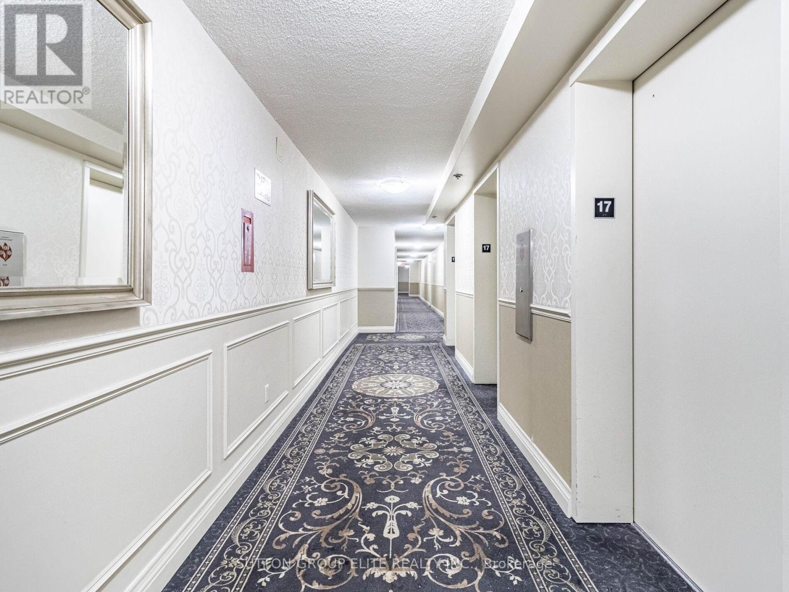 1704 - 50 Elm Drive E, Mississauga, Ontario  L5A 3X2 - Photo 8 - W12154480