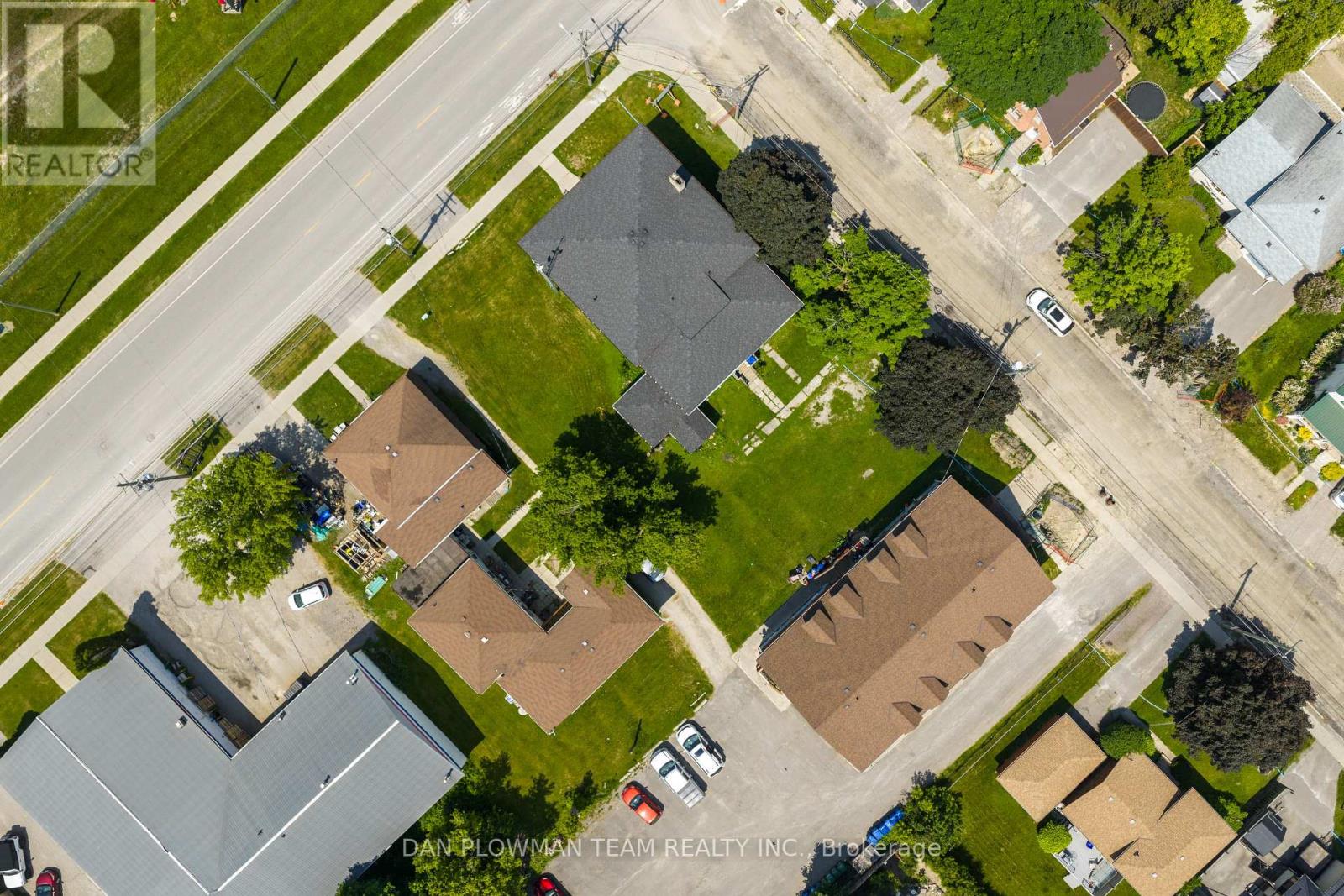 26/30/55 Victoria / Glenelg Avenue S, Kawartha Lakes, Ontario  K9V 3C8 - Photo 2 - X12216806