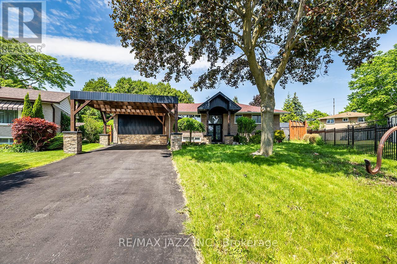 633 PINEWOOD STREET, Oshawa, Ontario