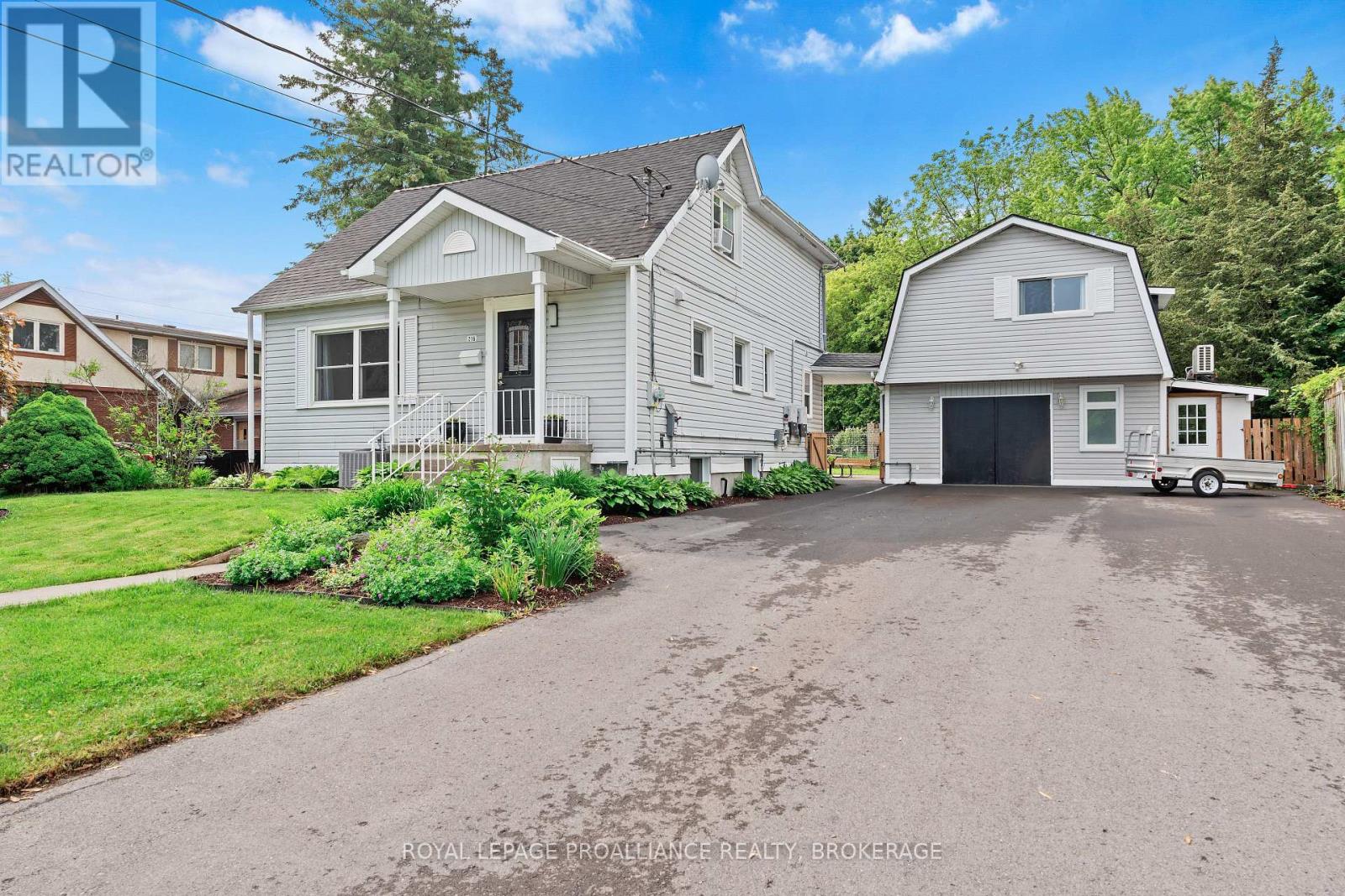 216 Phillips Street, Kingston (West Of Sir John A. Blvd), Ontario  K7M 3A1 - Photo 3 - X12219007