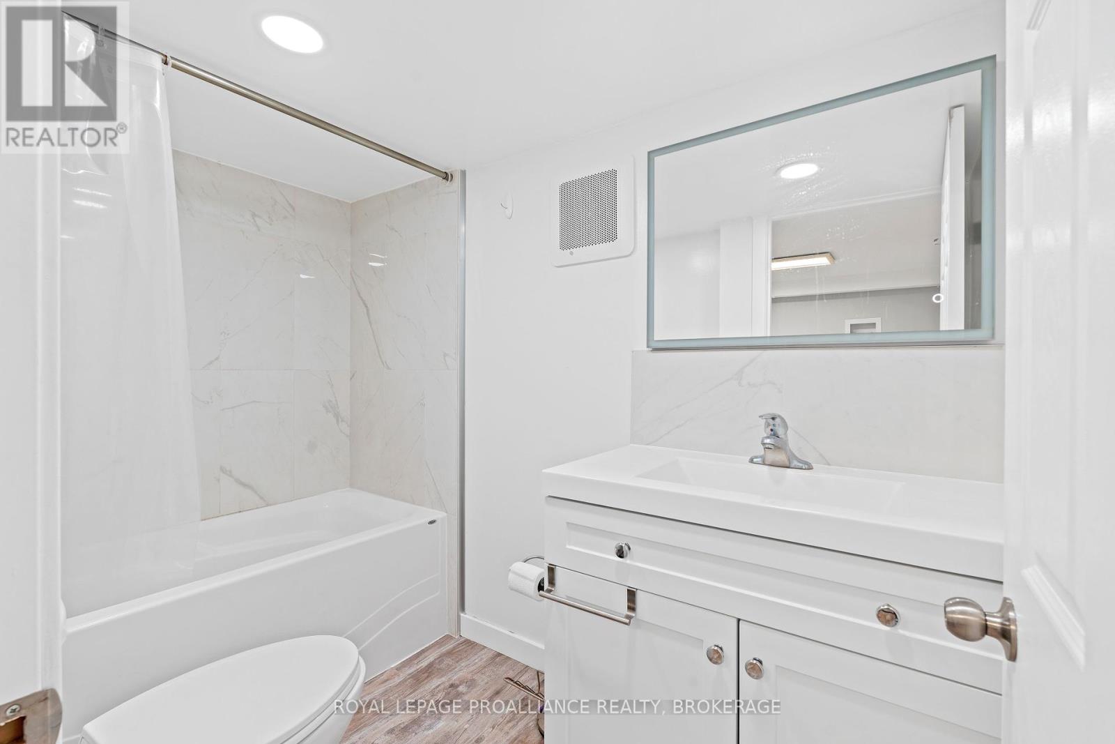 216 Phillips Street, Kingston (West Of Sir John A. Blvd), Ontario  K7M 3A1 - Photo 36 - X12219007