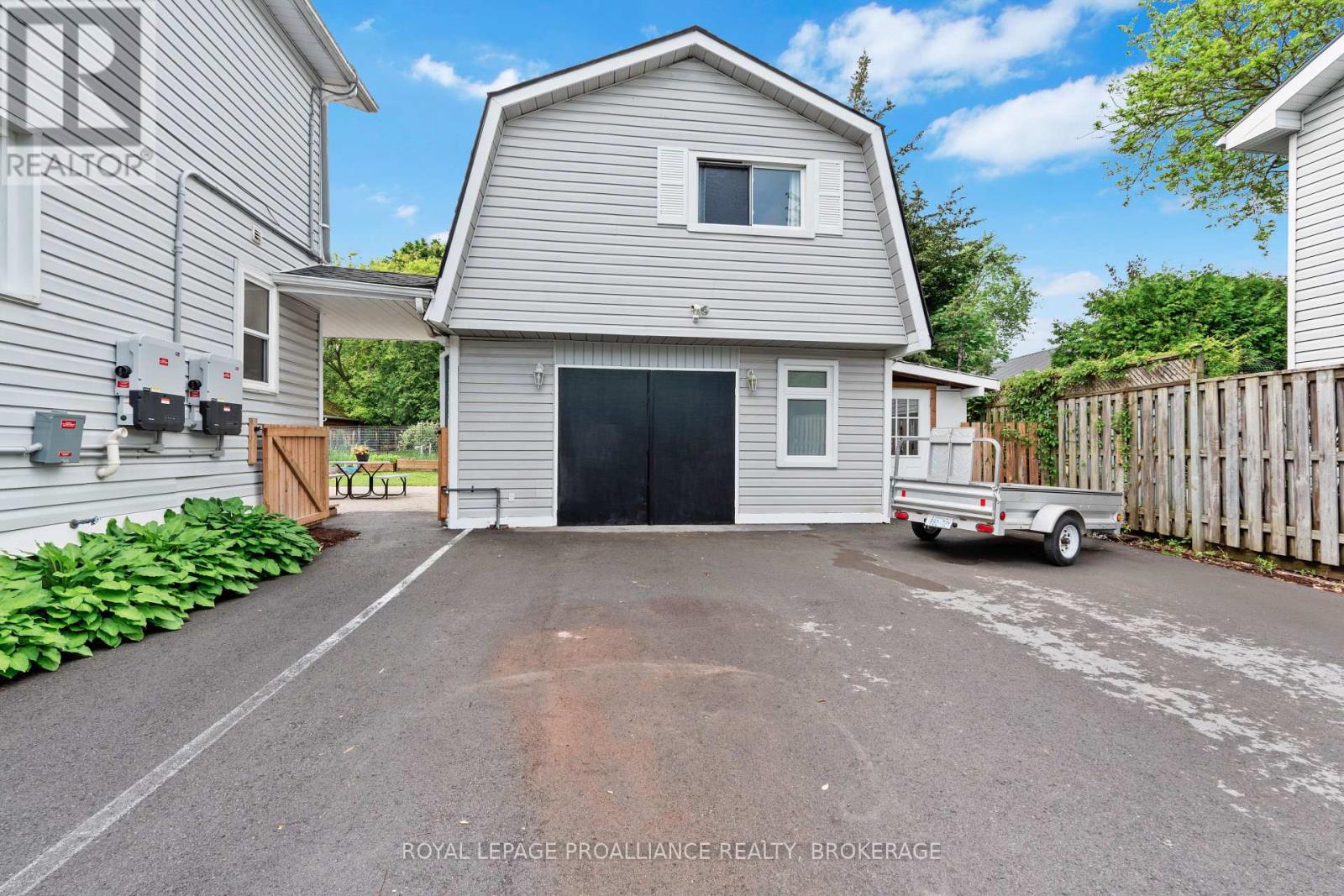 216 Phillips Street, Kingston (West Of Sir John A. Blvd), Ontario  K7M 3A1 - Photo 37 - X12219007