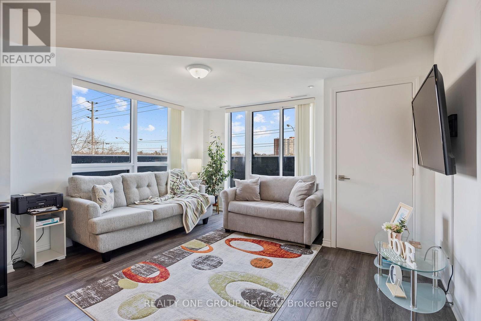 Property at 313 - 1 FALAISE ROAD image 3