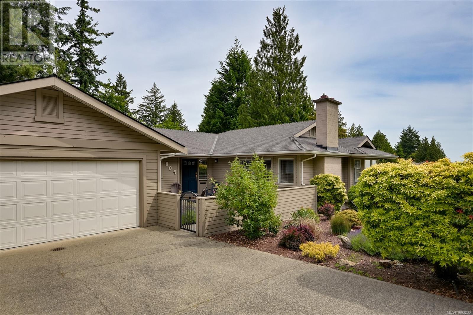 Property at 804 Seamist Pl image 2