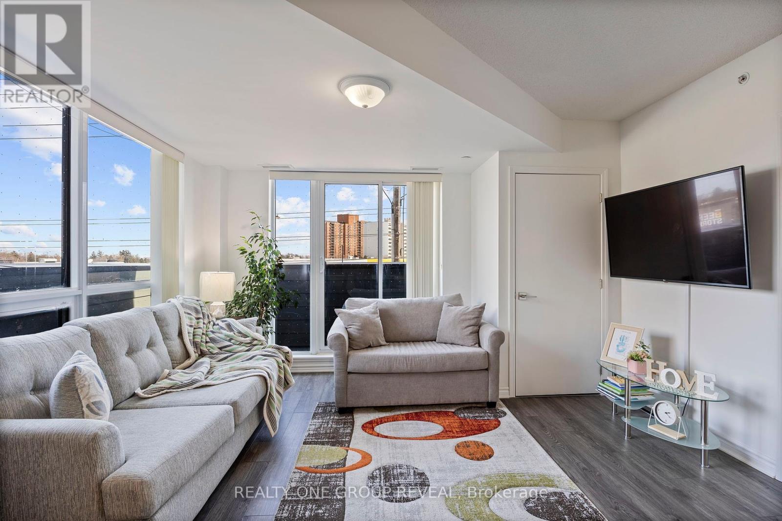 Property at 313 - 1 FALAISE ROAD image 4