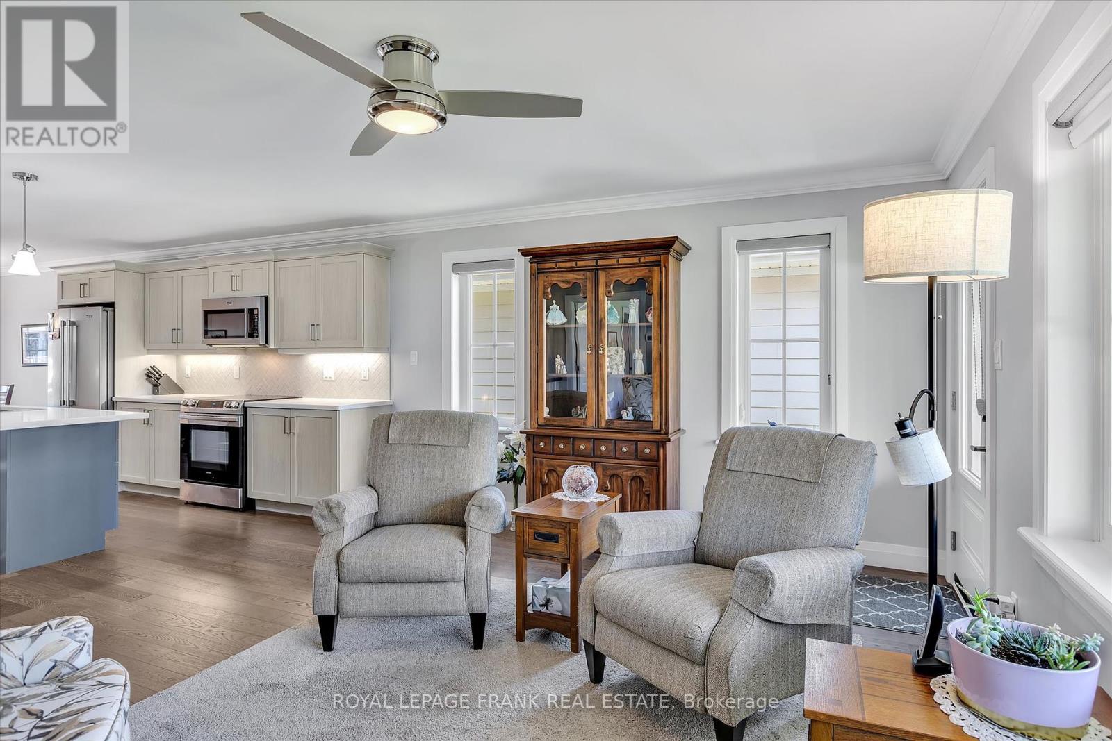 9 Irons Avenue, Selwyn, Ontario K0L 2H0 - Photo 14 - X12219032