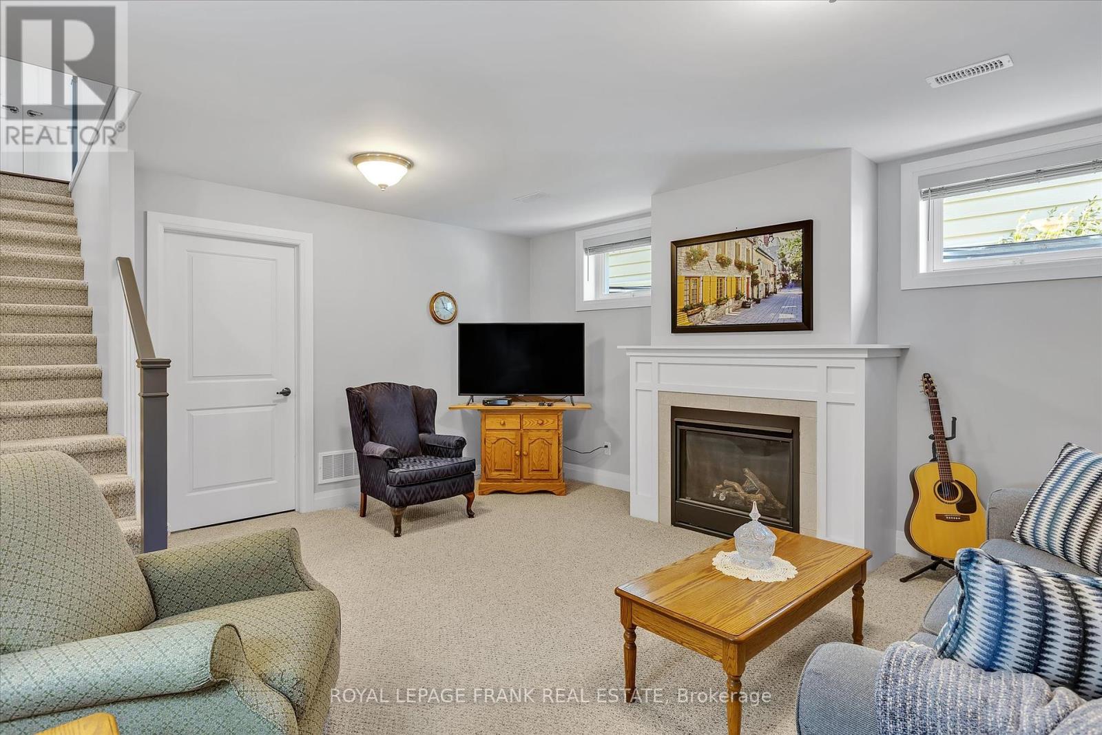 9 Irons Avenue, Selwyn, Ontario K0L 2H0 - Photo 23 - X12219032