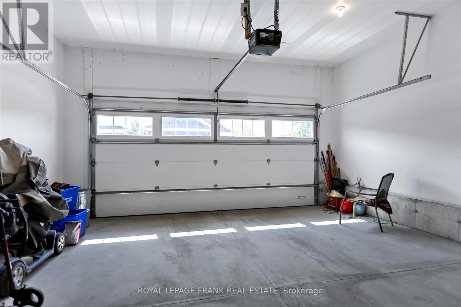 9 Irons Avenue, Selwyn, Ontario K0L 2H0 - Photo 31 - X12219032