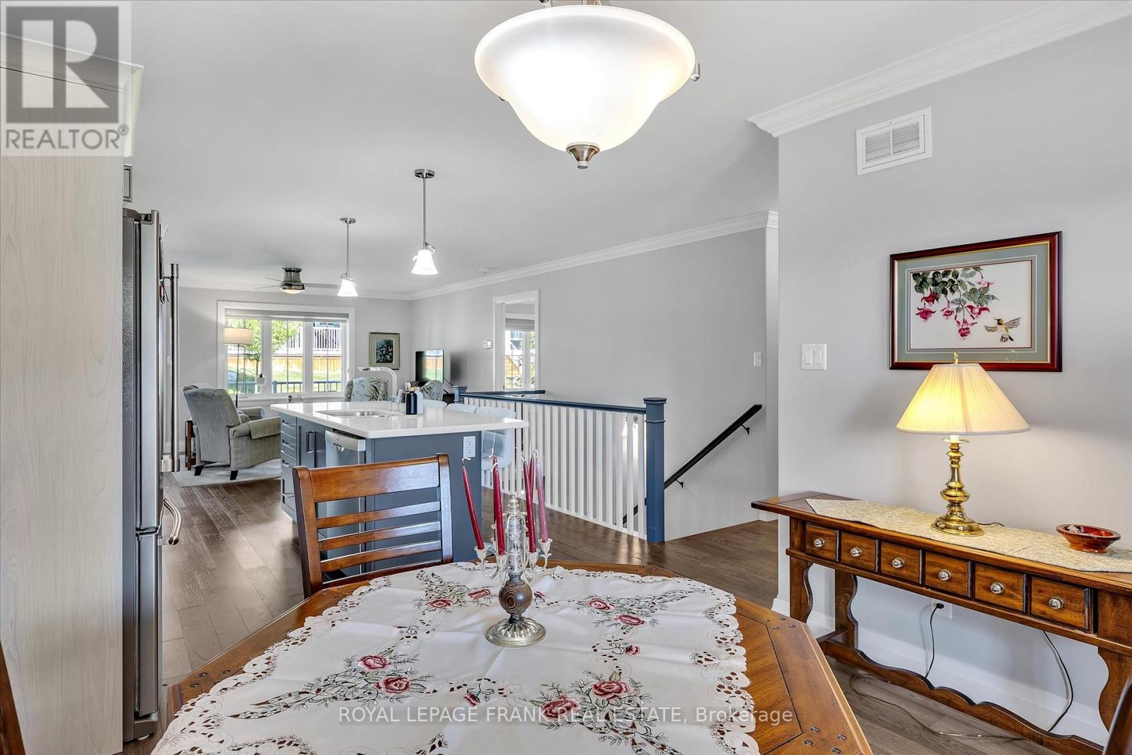 9 Irons Avenue, Selwyn, Ontario K0L 2H0 - Photo 6 - X12219032