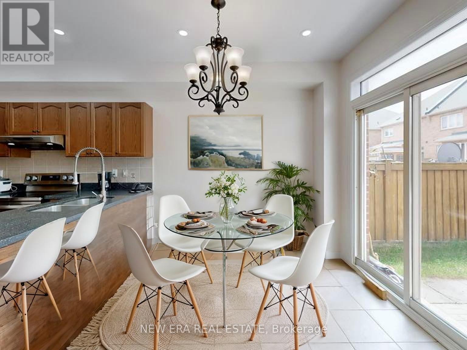 26 Openbay Gardens, Brampton, Ontario  L6R 0V4 - Photo 17 - W12209932