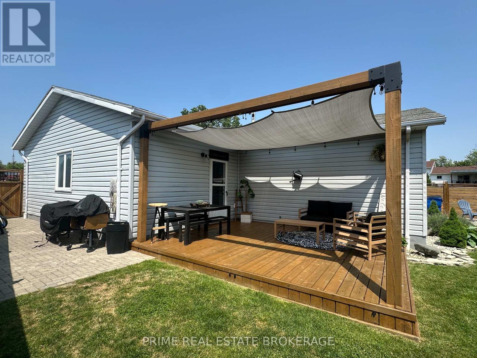 35 Athlone Road, Chatham-Kent (Tilbury), Ontario  N0P 2L0 - Photo 23 - X12218961