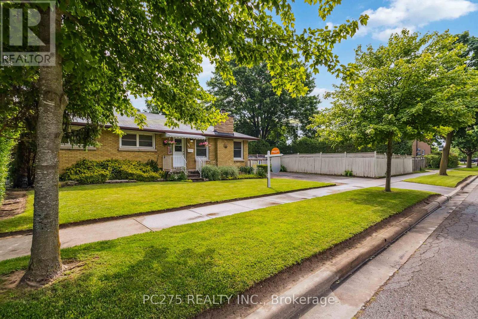 Photo 3 of 50 for 164 Atkinson Boulevard