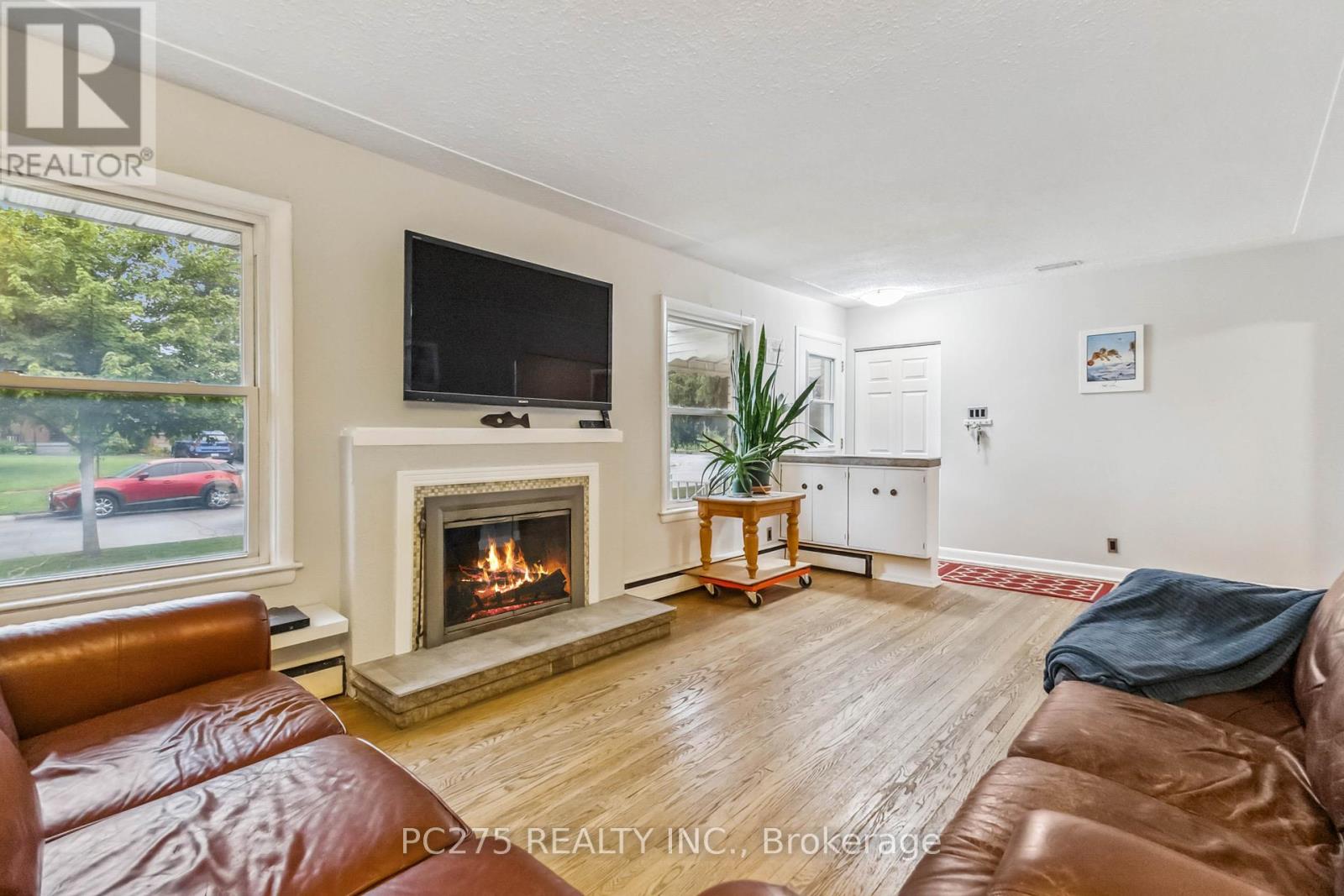 Photo 5 of 50 for 164 Atkinson Boulevard