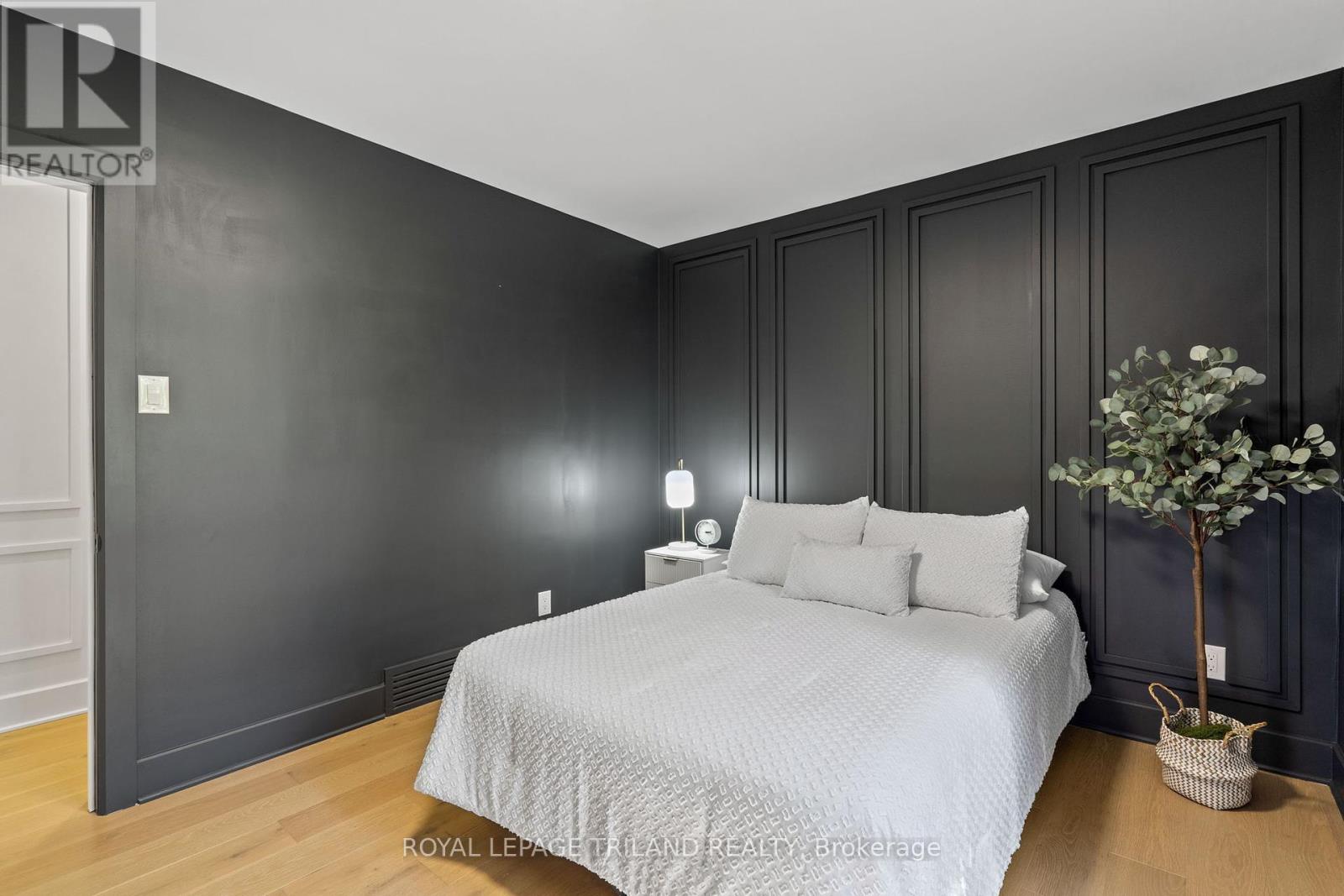 791 Haighton Road, London South (South C), Ontario  N6K 1B4 - Photo 27 - X12219014
