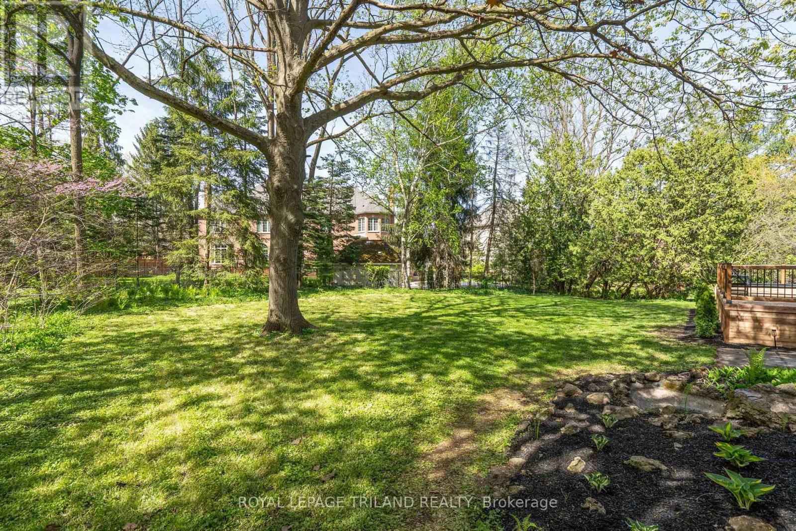 791 Haighton Road, London South (South C), Ontario  N6K 1B4 - Photo 42 - X12219014