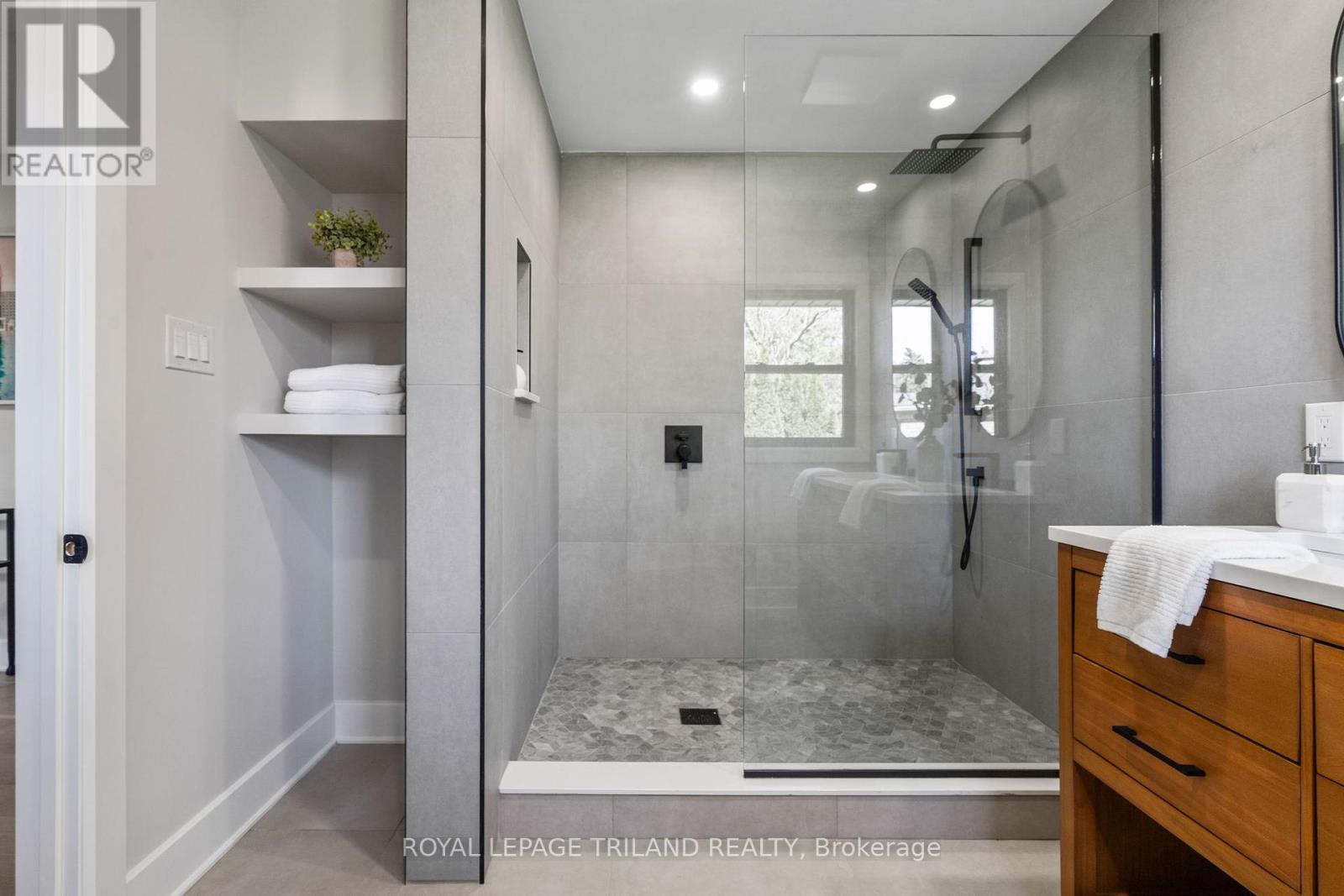 791 Haighton Road, London South (South C), Ontario  N6K 1B4 - Photo 49 - X12219014