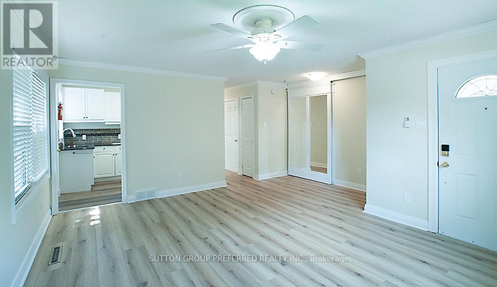 359 Ridout Street S, London South (South G), Ontario  N6C 3Z6 - Photo 3 - X12219055