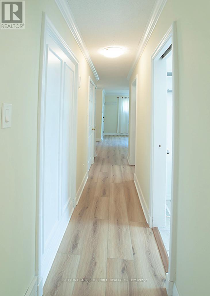 359 Ridout Street S, London South (South G), Ontario  N6C 3Z6 - Photo 6 - X12219055