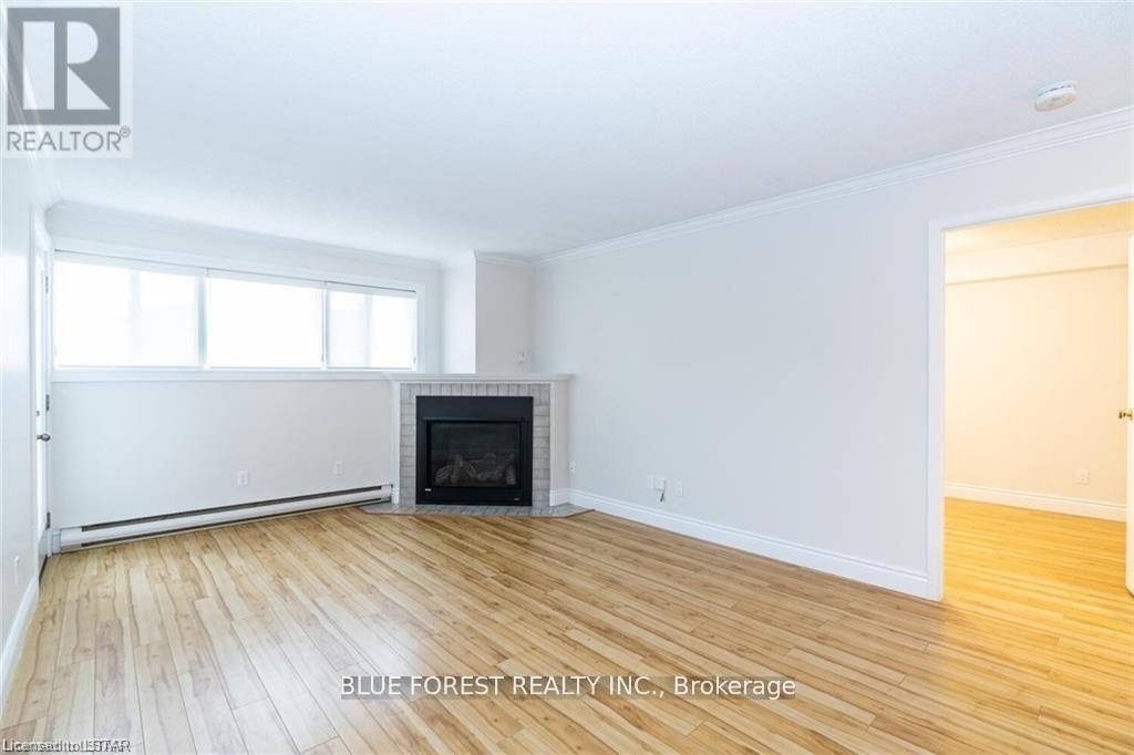 108 - 9 Jacksway Crescent, London North (North G), Ontario  N5X 3T6 - Photo 11 - X12219073