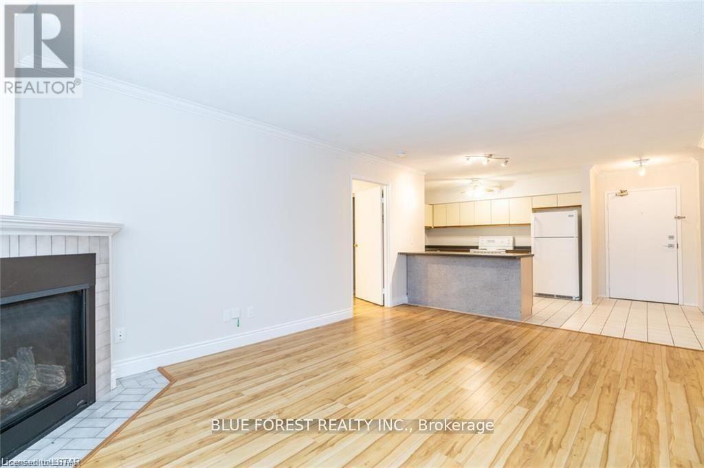 108 - 9 Jacksway Crescent, London North (North G), Ontario  N5X 3T6 - Photo 8 - X12219073