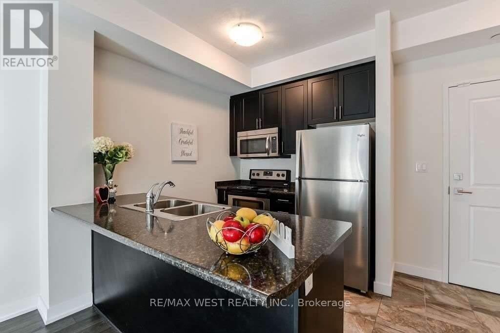 115 - 35 Southshore Crescent, Hamilton, Ontario  L8E 0J2 - Photo 8 - X12212773