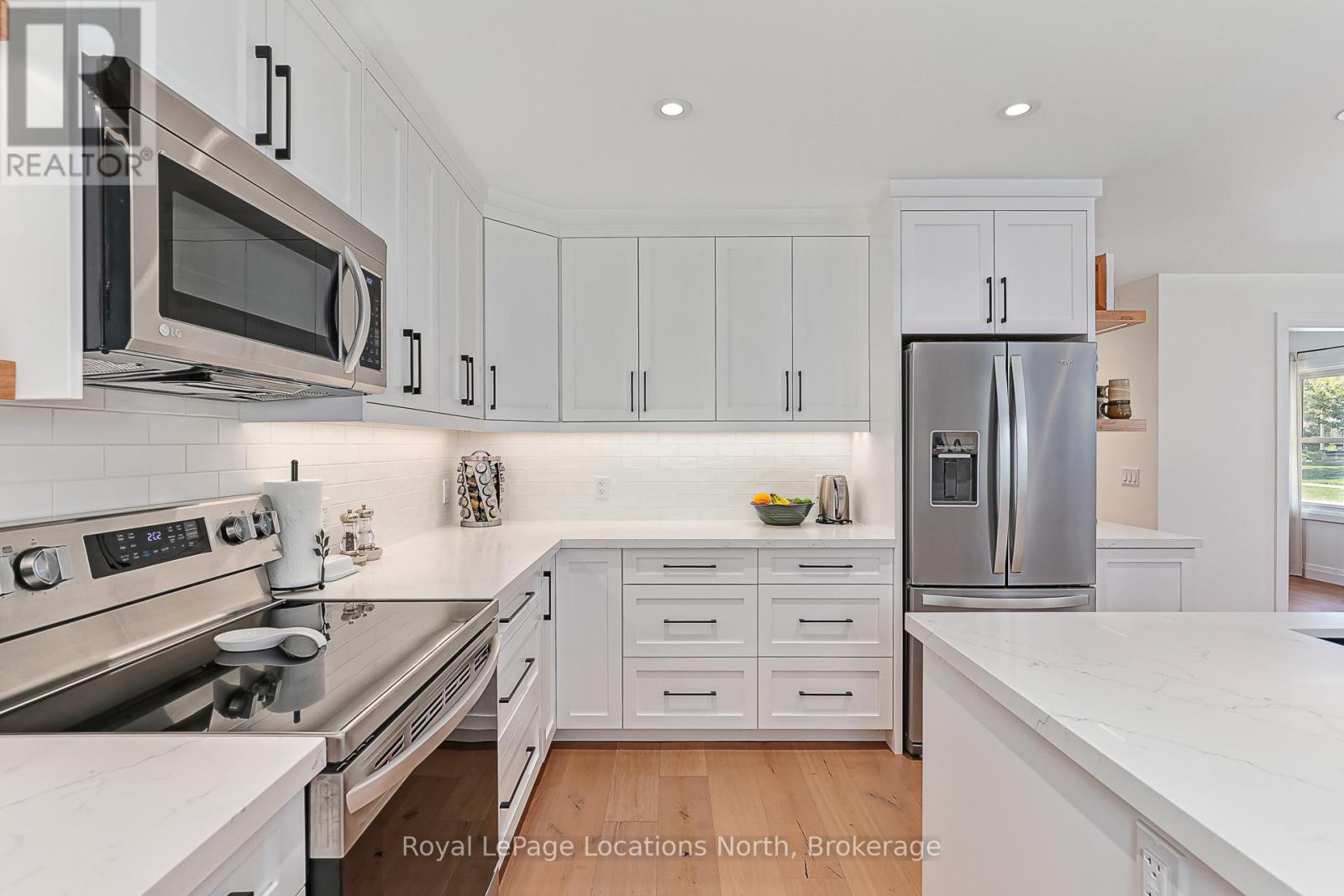 17 Ninth Street, Collingwood, Ontario  L9Y 2E9 - Photo 14 - S12218929