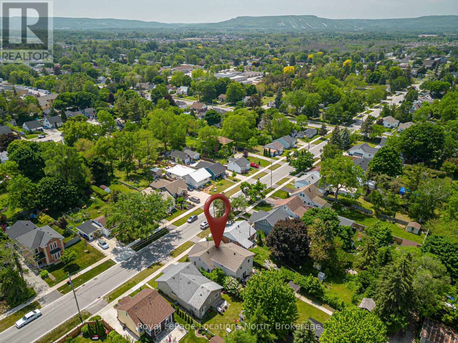 17 Ninth Street, Collingwood, Ontario  L9Y 2E9 - Photo 3 - S12218929