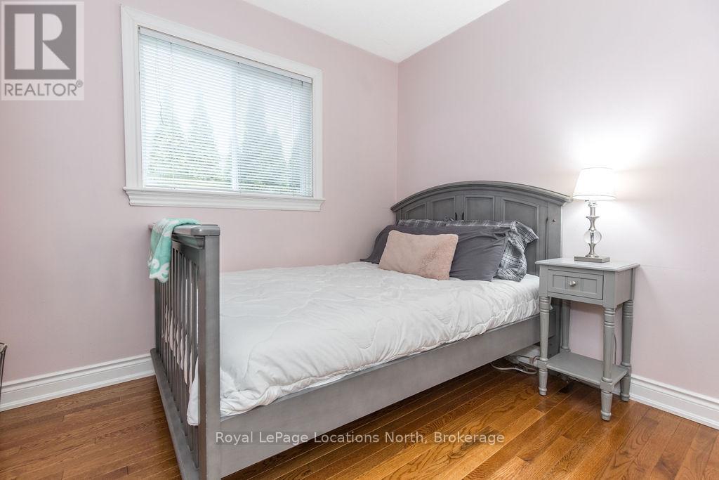 158 Fernbrook Drive, Wasaga Beach, Ontario  L9Z 1G9 - Photo 25 - S12219082