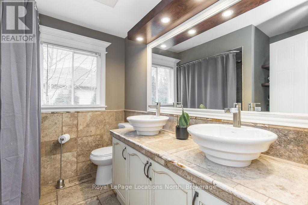 158 Fernbrook Drive, Wasaga Beach, Ontario  L9Z 1G9 - Photo 26 - S12219082