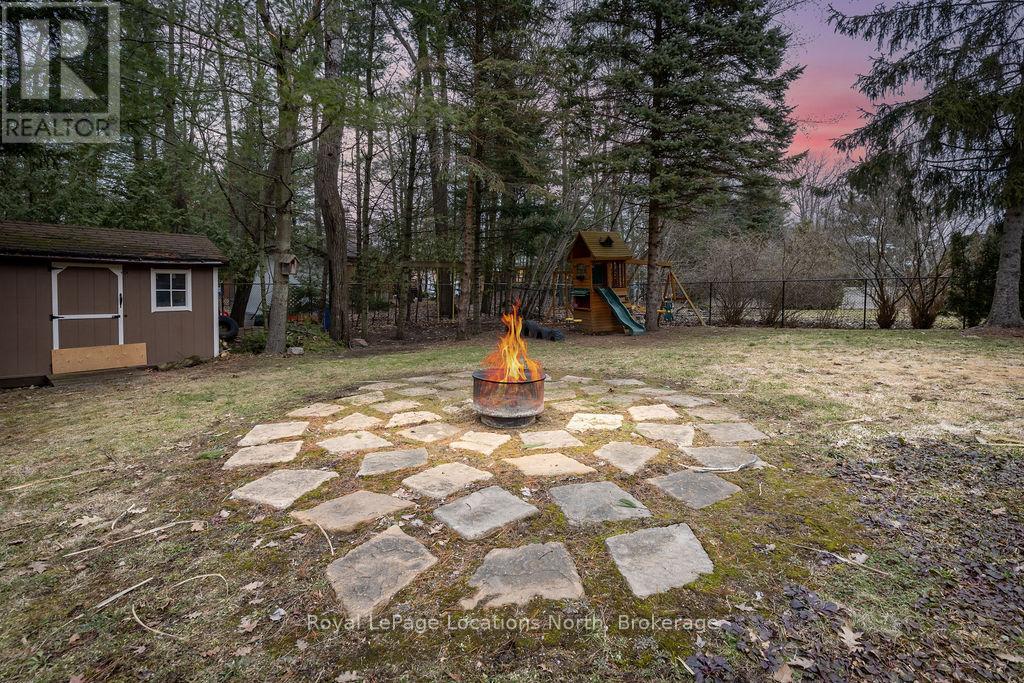 158 Fernbrook Drive, Wasaga Beach, Ontario  L9Z 1G9 - Photo 43 - S12219082