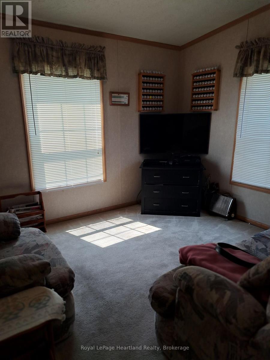 469 Richard Crescent, Strathroy Caradoc, Ontario  N7G 3P4 - Photo 14 - X12219015