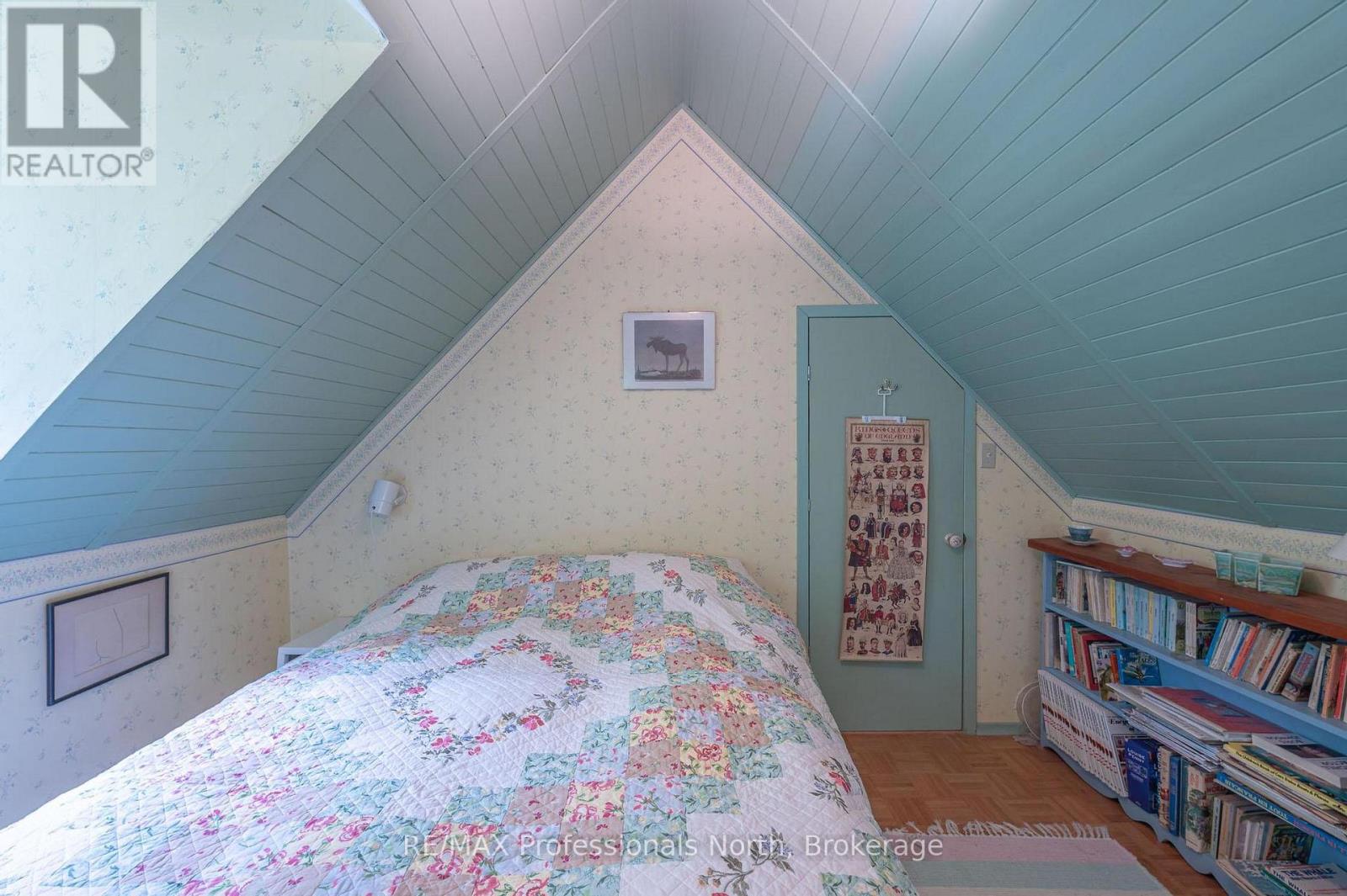 1129 Koshlong Lake Road, Dysart Et Al, Ontario  K0M 1S0 - Photo 33 - X12219081