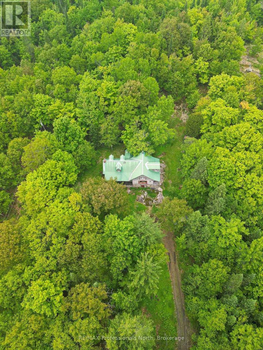 1129 Koshlong Lake Road, Dysart Et Al, Ontario  K0M 1S0 - Photo 40 - X12219081