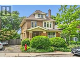 40 UNDERMOUNT Avenue, Hamilton, Ontario