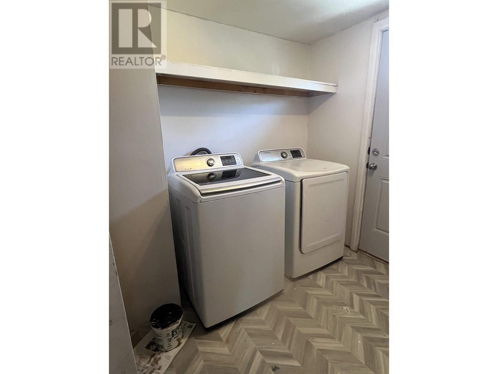 5557 103 Mile Lake Road, 100 Mile House, British Columbia  V0K 2E1 - Photo 11 - R3015017
