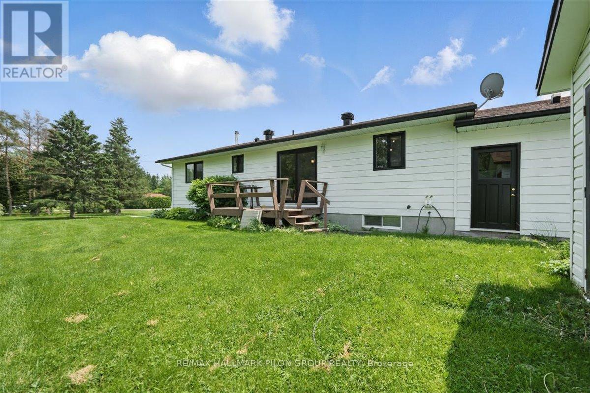1125 Barnett Drive, Ottawa, Ontario  K4C 1C7 - Photo 19 - X12219064