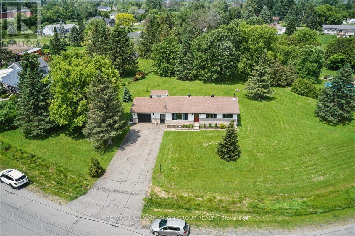 1125 Barnett Drive, Ottawa, Ontario  K4C 1C7 - Photo 2 - X12219064