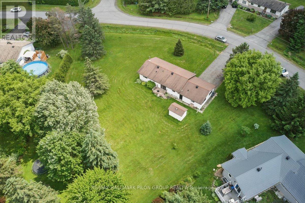 1125 Barnett Drive, Ottawa, Ontario  K4C 1C7 - Photo 3 - X12219064