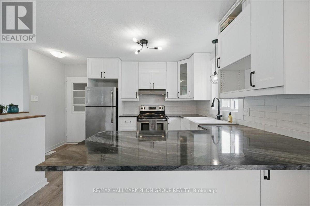 1125 Barnett Drive, Ottawa, Ontario  K4C 1C7 - Photo 7 - X12219064