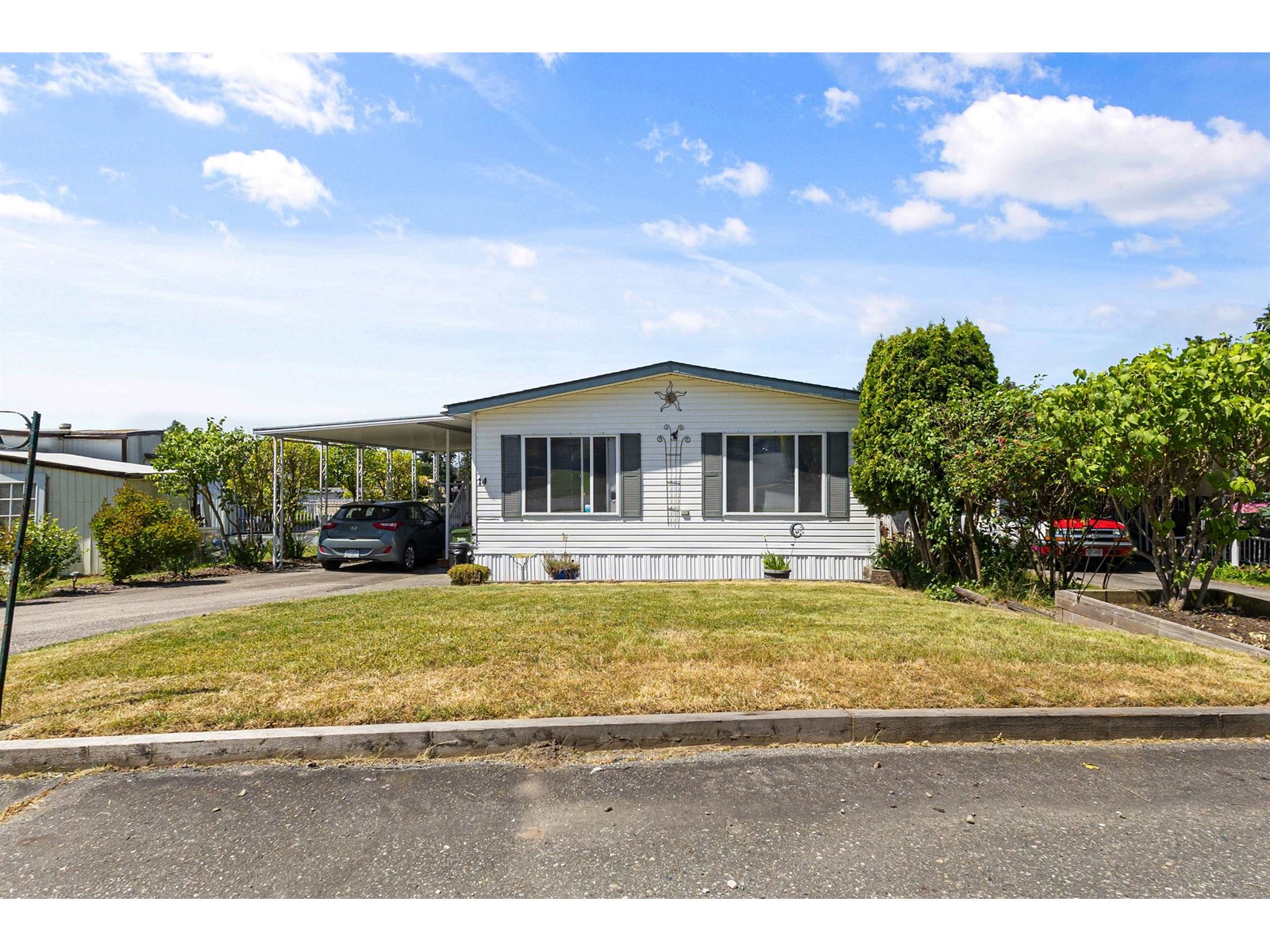 14 2035 MARTENS STREET, Abbotsford, British Columbia