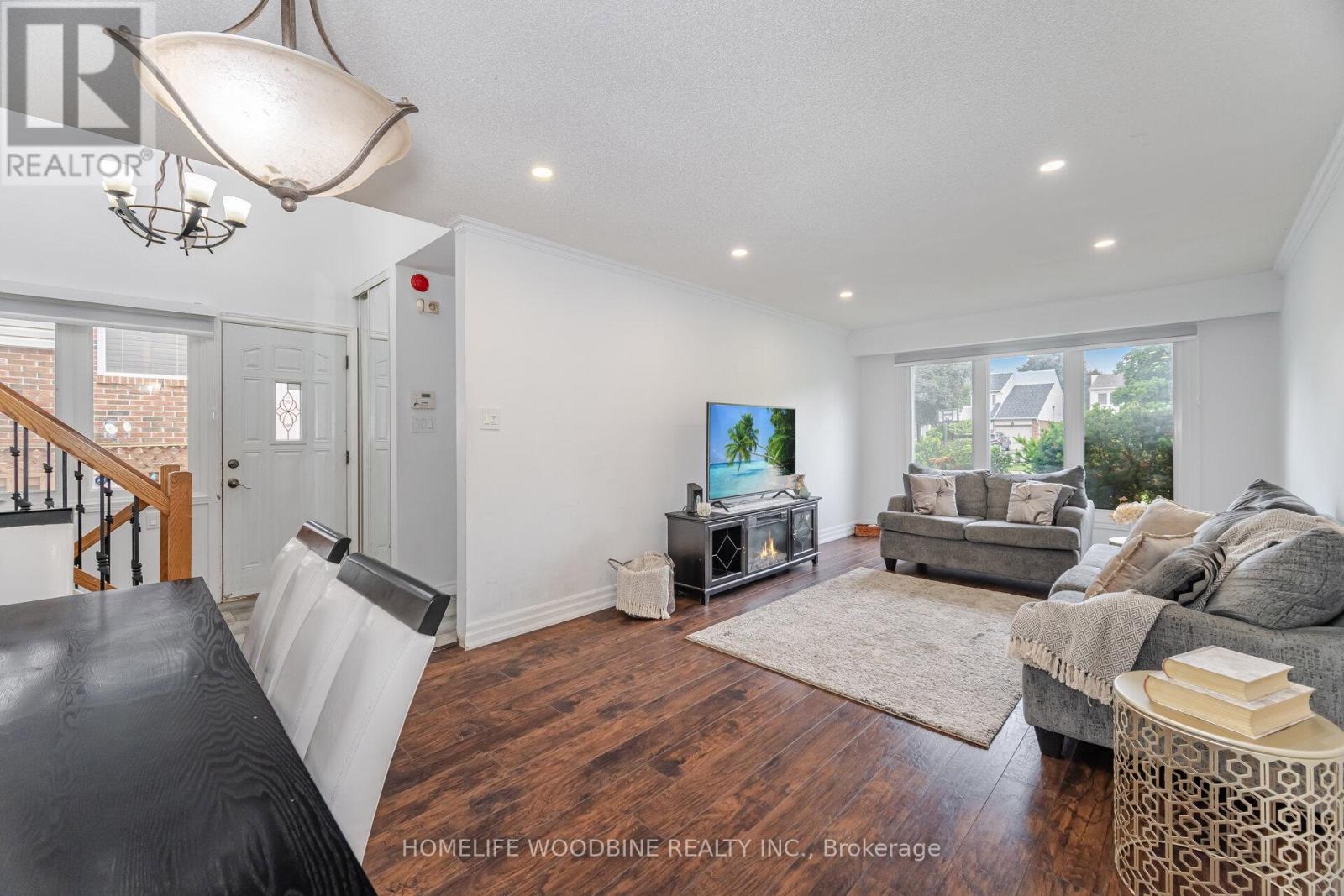2498 Mainroyal Street, Mississauga, Ontario  L5L 1C9 - Photo 11 - W12201832