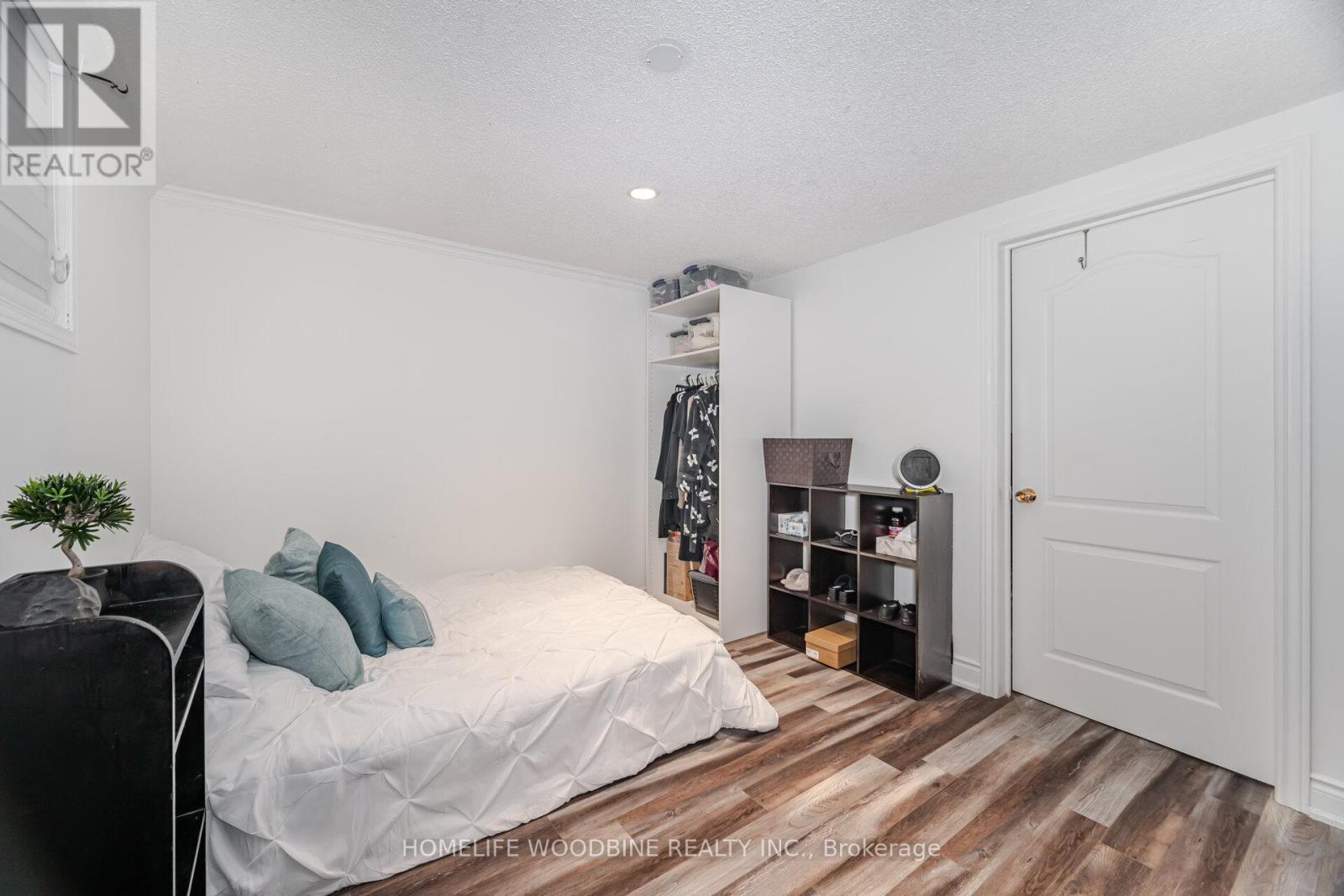 2498 Mainroyal Street, Mississauga, Ontario  L5L 1C9 - Photo 27 - W12201832