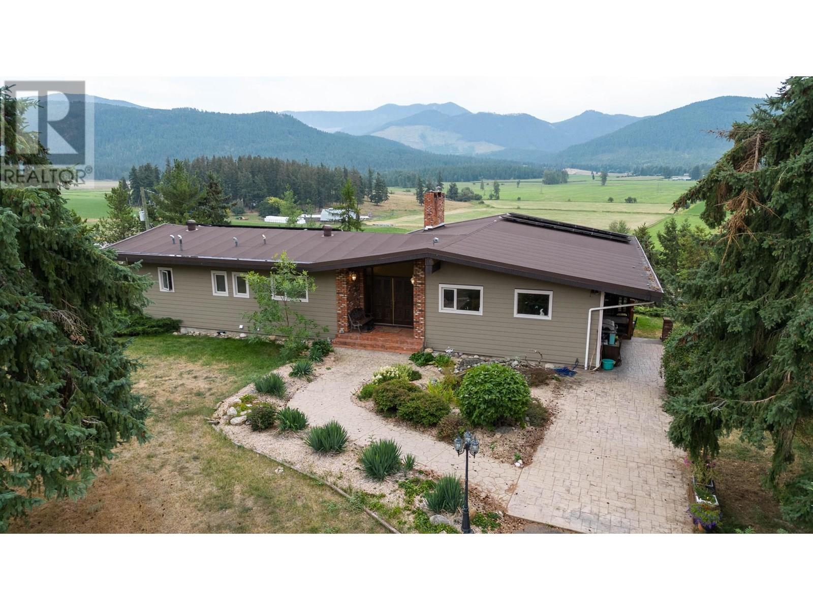 2545 6 Highway E, Lumby, British Columbia
