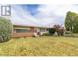 2450 McKenzie Street, penticton, British Columbia